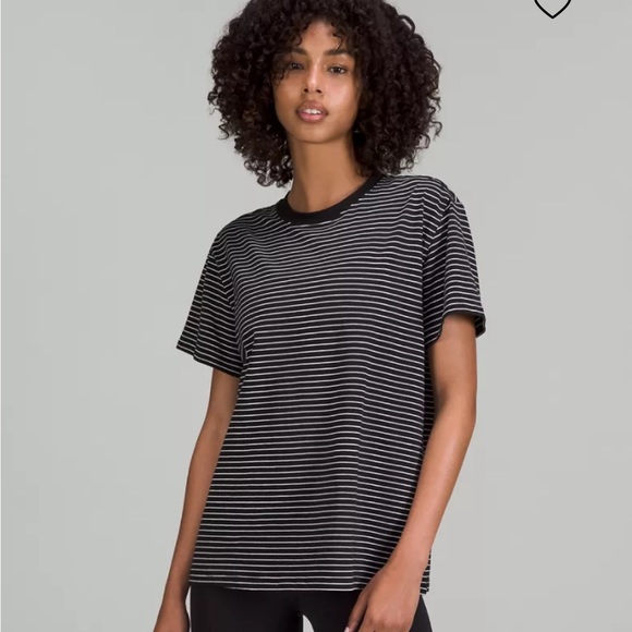 Lululemon black white striped t shirt with short sleeves small - Picture 1 of 9